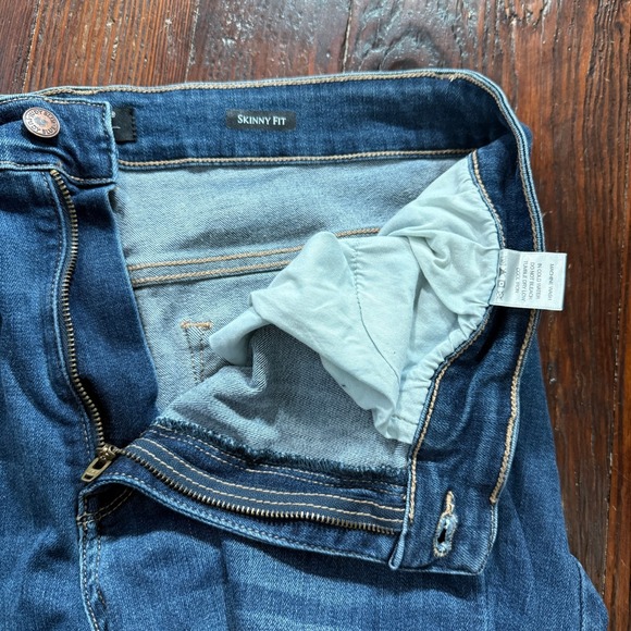 Judy Blue Jeans Womens 18W Blue Distressed Skinny Fit Faded Whiskers Y2K Boho - Picture 9 of 13